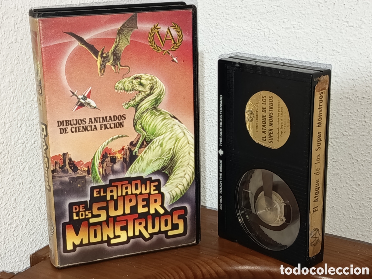 Cine: El ataque de los super monstruos. Pel&iacute;cula Betamax