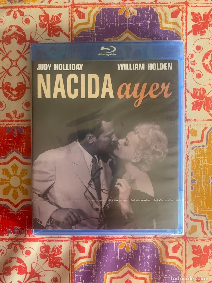 Cine: NACIDA AYER - Foto 1