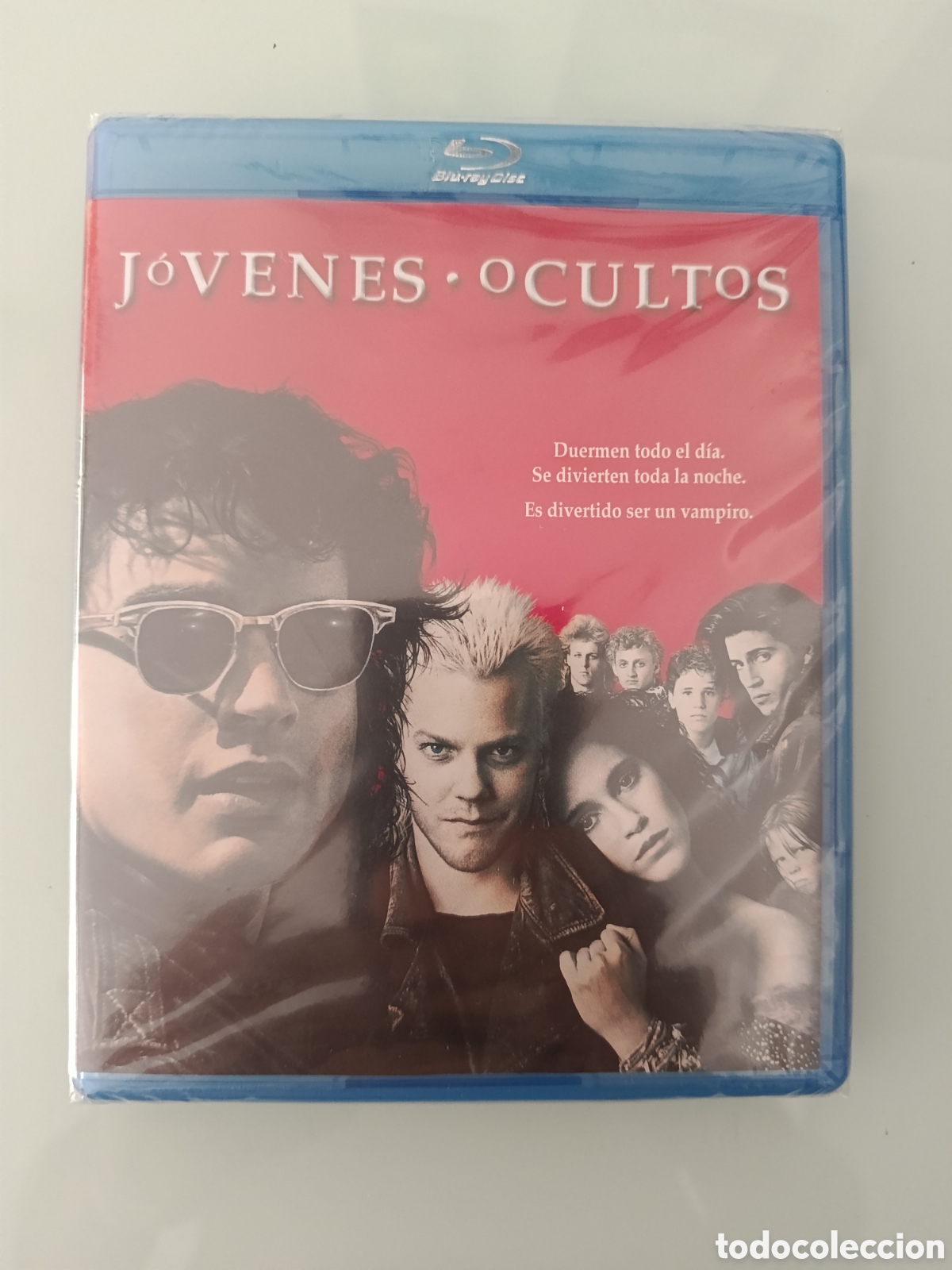Cine: PRECINTADO J&Oacute;VENES OCULTOS BLU-RAY