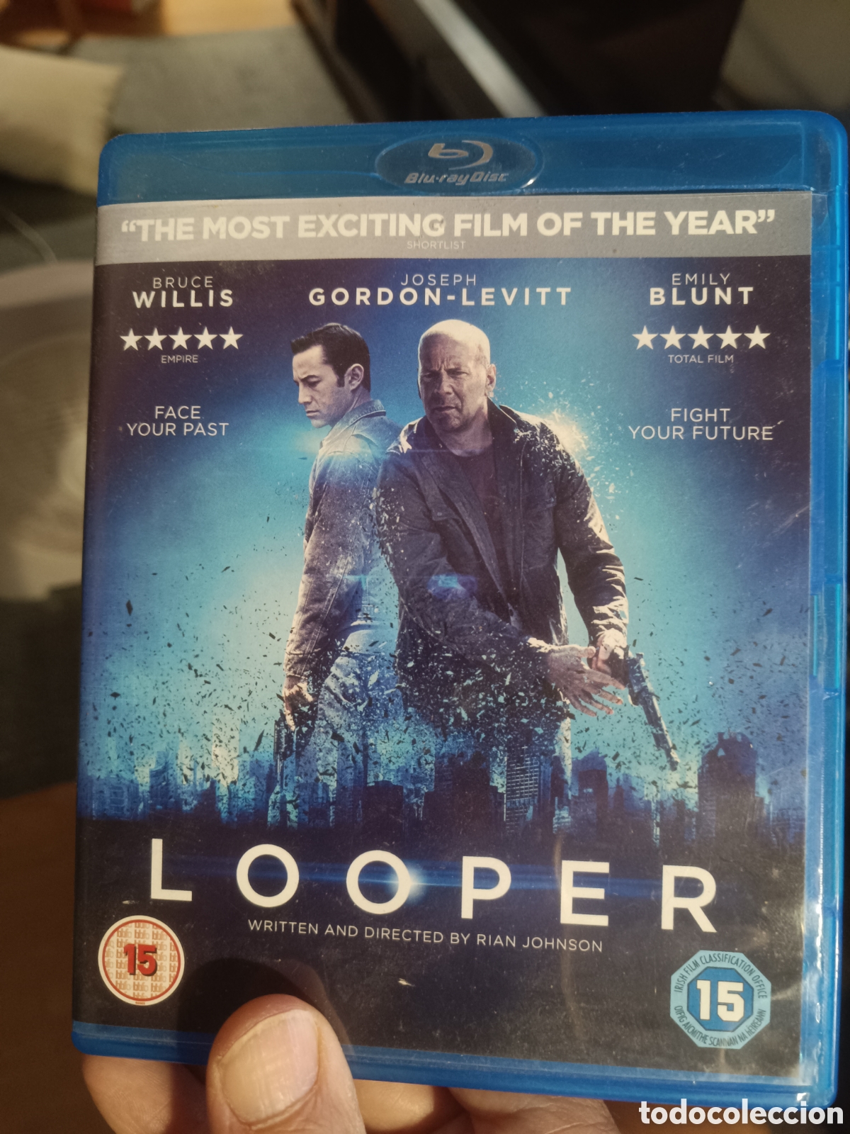 Cine: Looper (Audio en ingl&eacute;s y subtitulos en ingles)