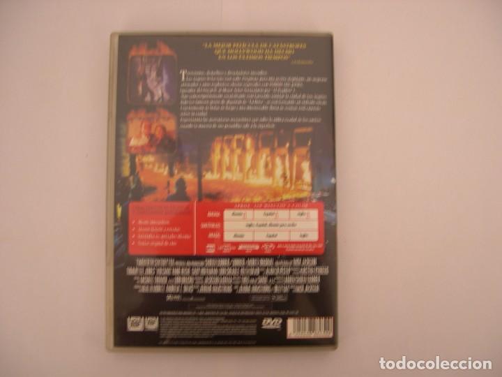 Cine: Volcano - Foto 2