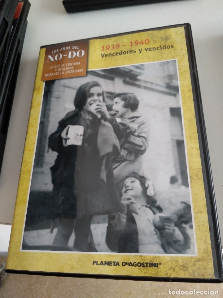 Kino: G-QK69V DVD LOS A&Ntilde;OS DEL NO-DO 1939 1940 VENCEDORES Y VENCIDOS
