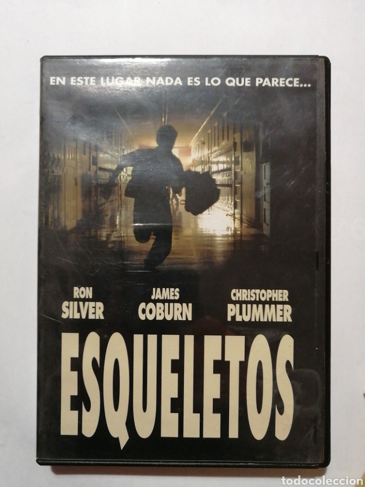 Cine: DVD ESQUELETOS - Foto 1
