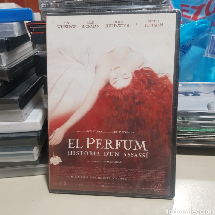 Cinema: DVS8 el perfume- SEGUNDAMANO TAPA FINA