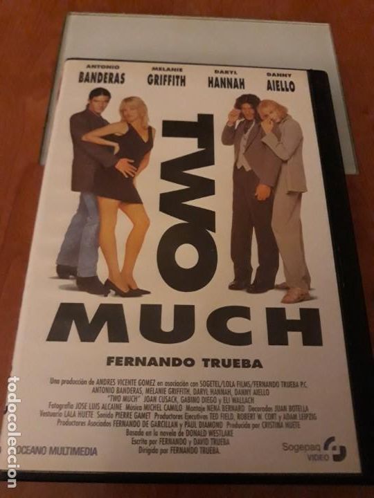 Cine: Two Much - Foto 1