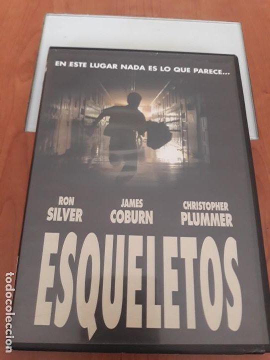 Cine: Esqueletos - Foto 1