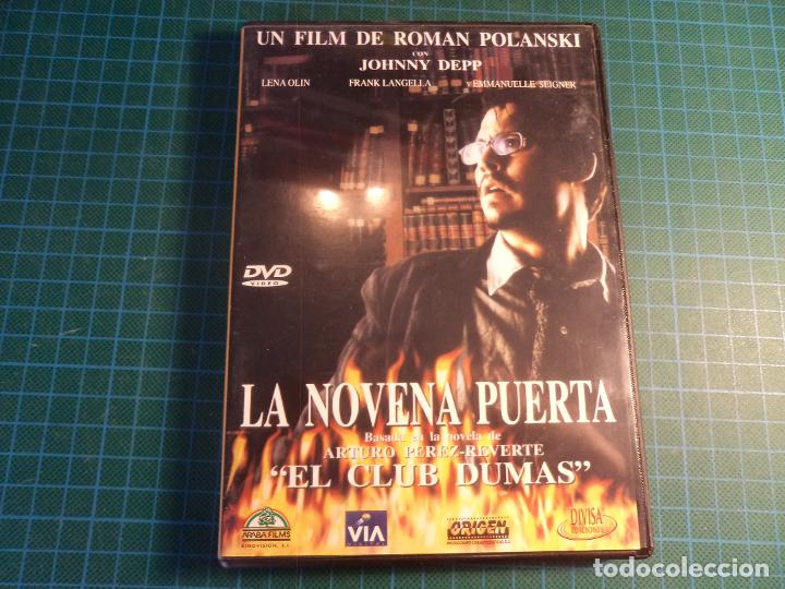 Cinema: la novena puerta. (p-17).