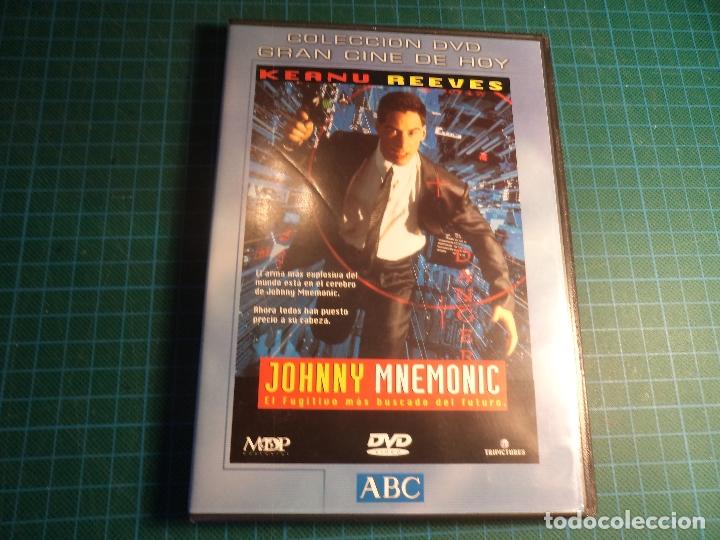 Cinema: johny mnemonic. (p-16).