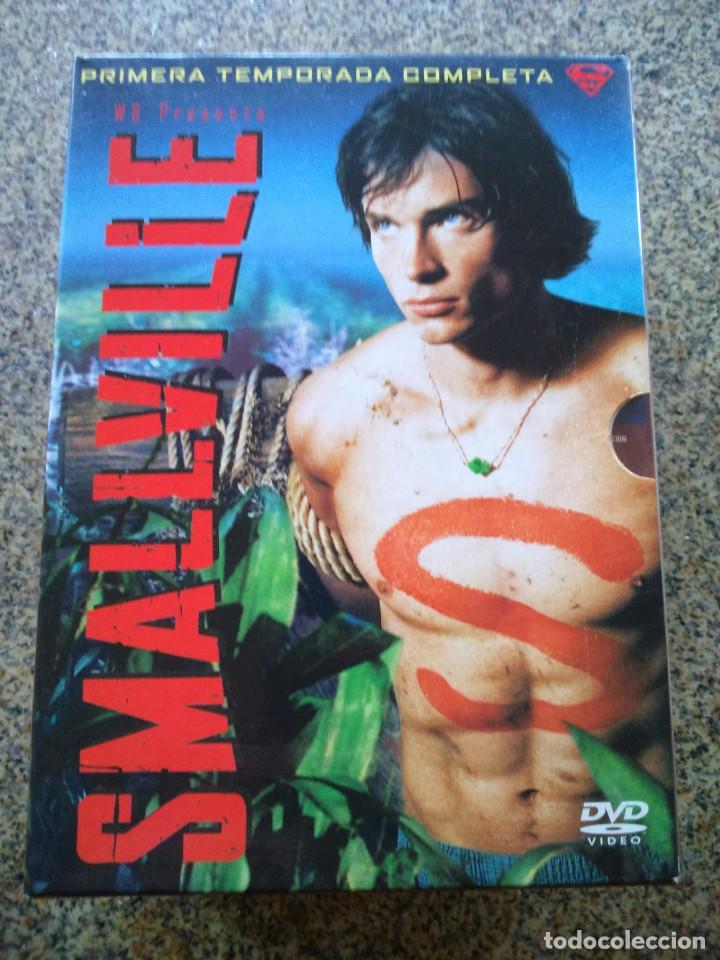 Cine: DVD -- SMALLVILLE -- PRIMERA TEMPORADA COMPLETA -- 21 CAPITULOS -- 6 DVDS --