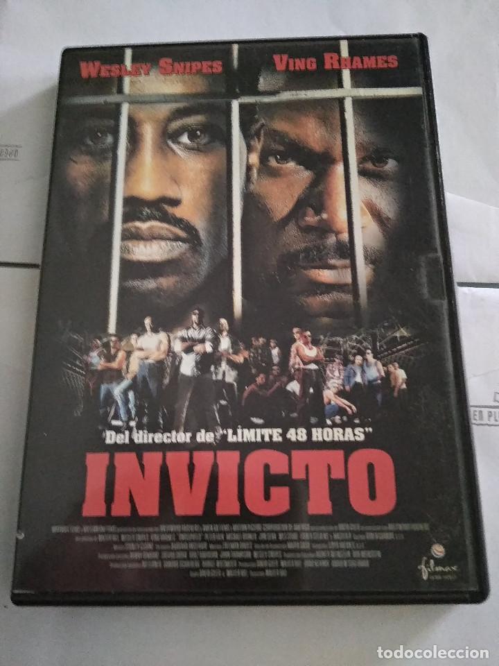Cine: INVICTO - Foto 1