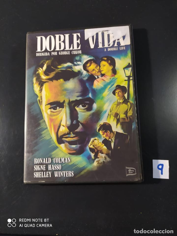Cine: Doble Vida - Foto 1
