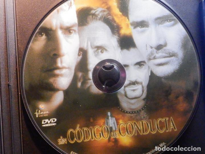 Cine: Pel&iacute;cula en DVD - Sin c&oacute;digo de conducta - - Foto 2