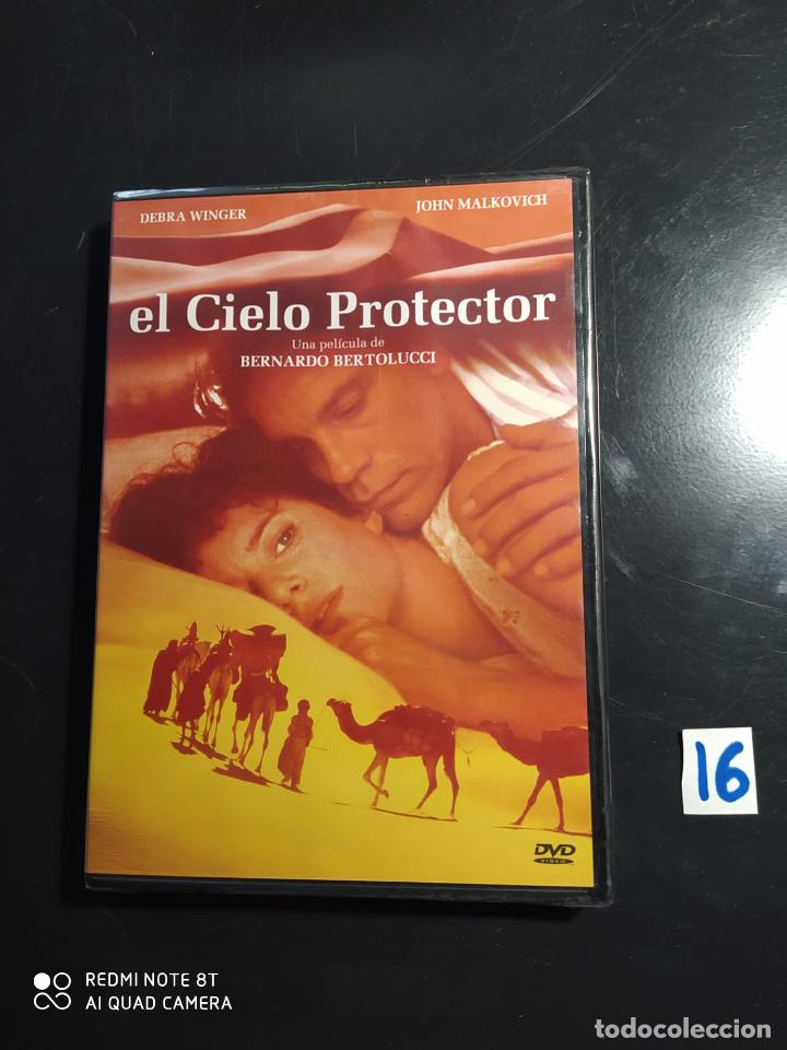 Cine: El cielo protector - Foto 1