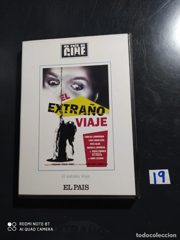 Cine: El Extra&ntilde;o Viaje - Foto 1