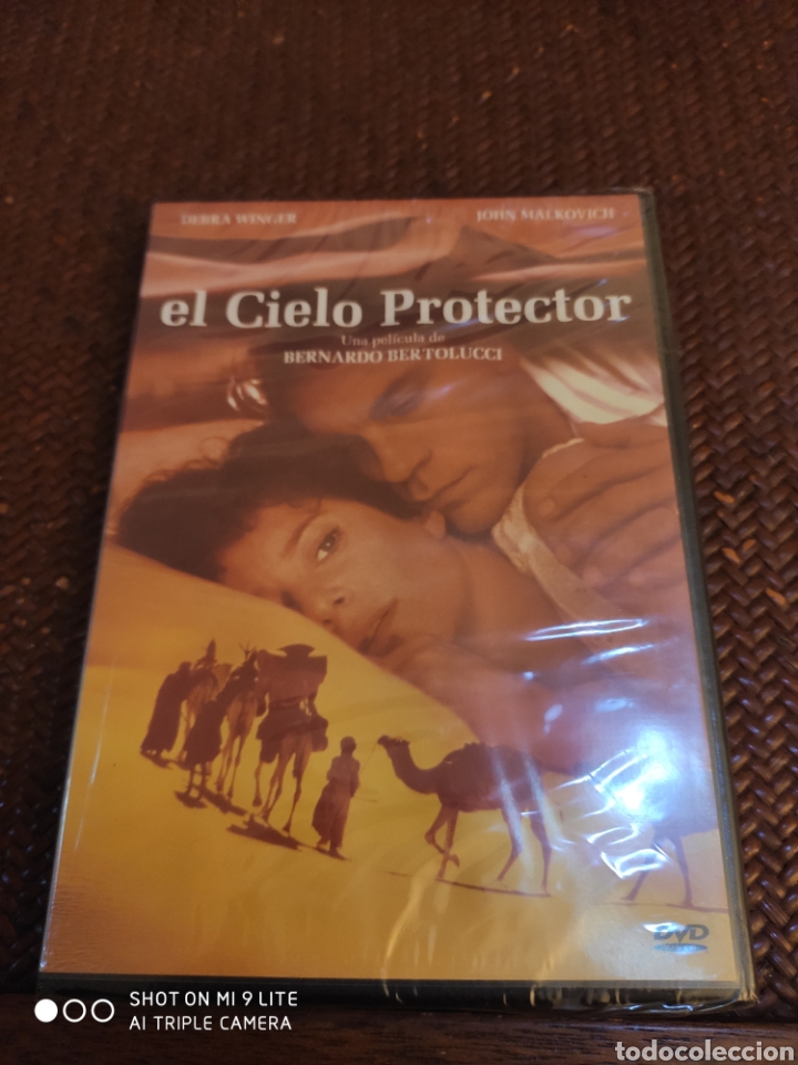 Cine: El cielo protector precintada - Foto 1