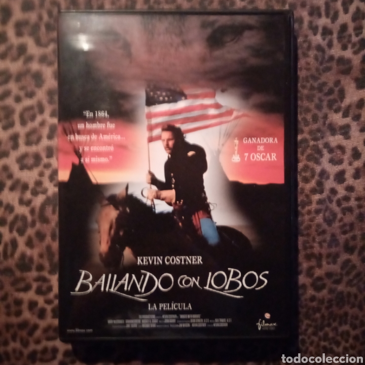 Cine: BAILANDO CON LOBOS - Foto 1