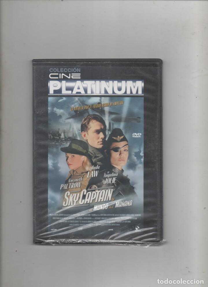 Cinema: SKY CAPTAIN Y EL MUNDO DEL MA&Ntilde;ANA . - JUDE LAW, ANGELINA JOLIE, GWYNETH PALTROW.PRECINTADA