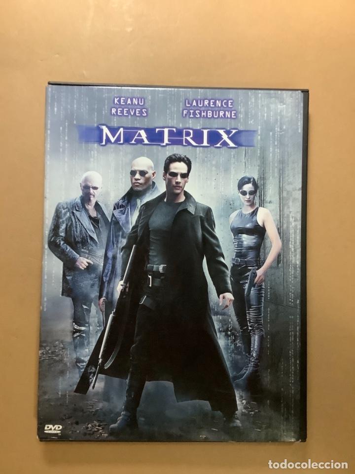 Cine: MATRIX - Foto 1