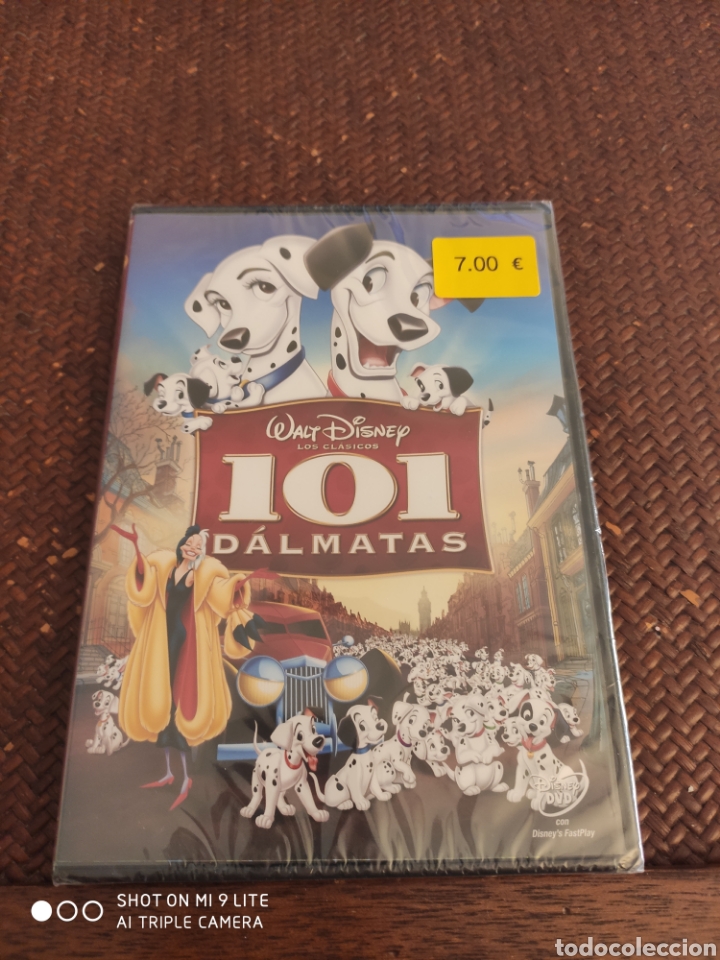 Cine: 101 d&aacute;lmatas plastificada - Foto 1