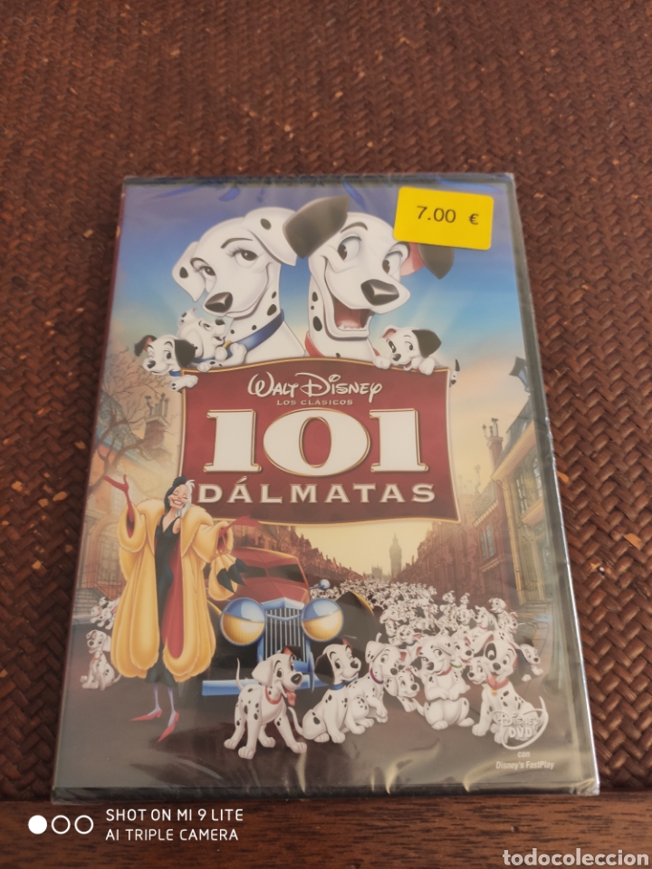 Cine: 101 d&aacute;lmatas plastificada - Foto 1