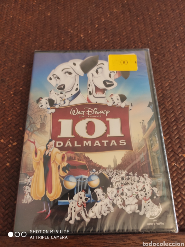 Cine: 101 d&aacute;lmatas plastificada - Foto 1