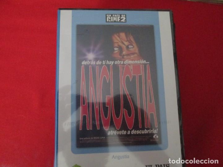 Cine: ANGUSTIA - Foto 1