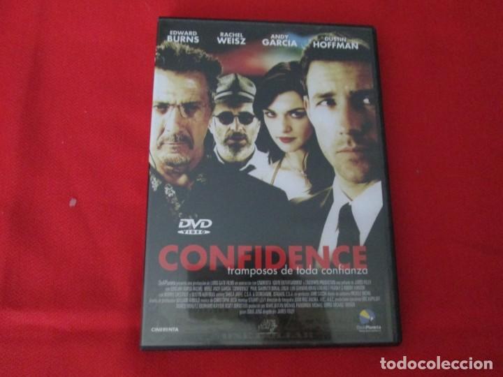 Cine: CONFIDENCE - Foto 1