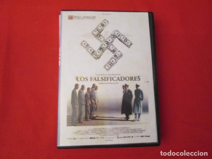 Kino: LOS FALSIFICADORES
