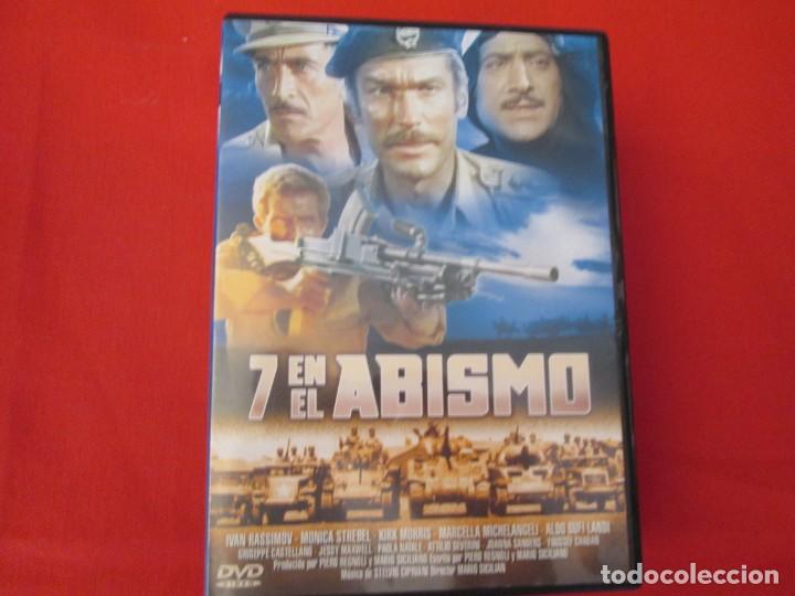 Cine: 7 EN EL ABISMO - Foto 1