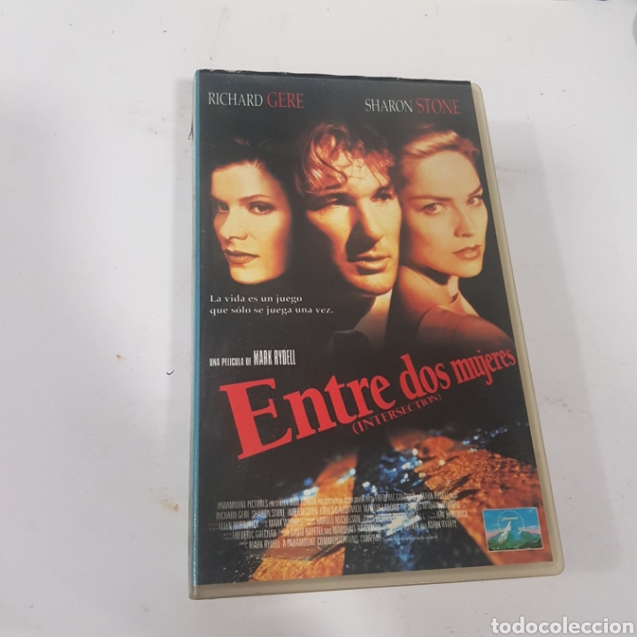 Cinema: VHS 238 entre dos mujeres -CINTA VHS SEGUNDA MANO