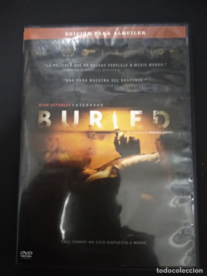 Cine: BURIED - Foto 1