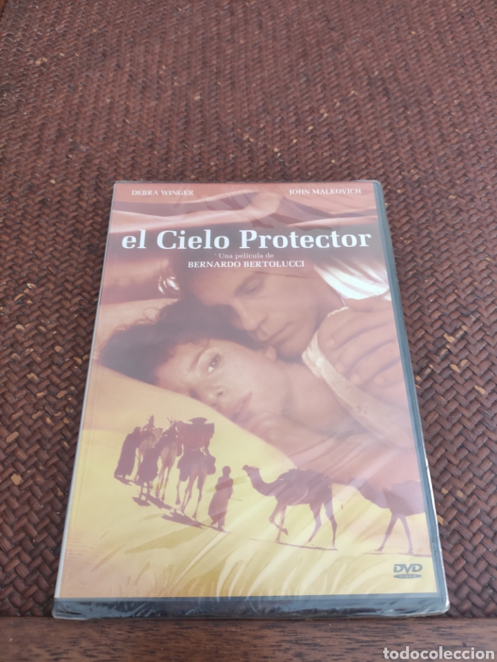Cine: El cielo protector precintado - Foto 1