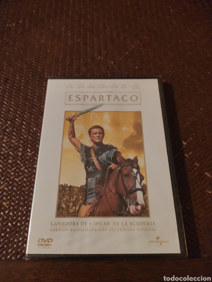 Cine: Espartaco precintada - Foto 1