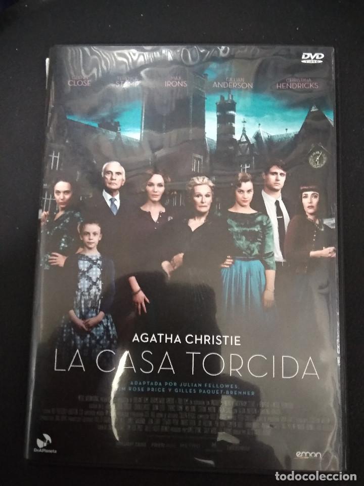 Cine: LA CASA TORCIDA - Foto 1