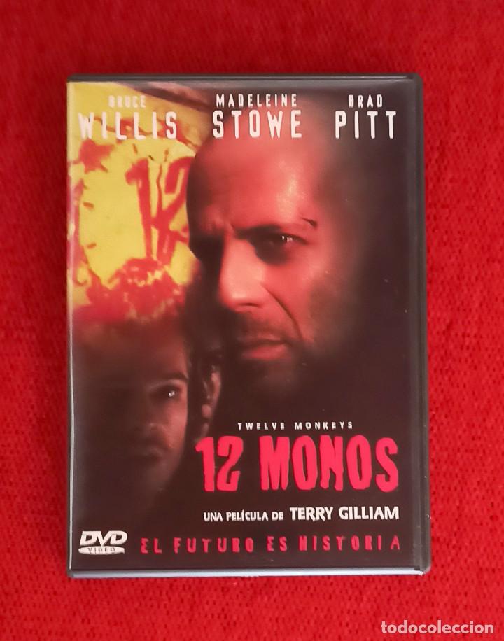 Cine: DVD 12 monos