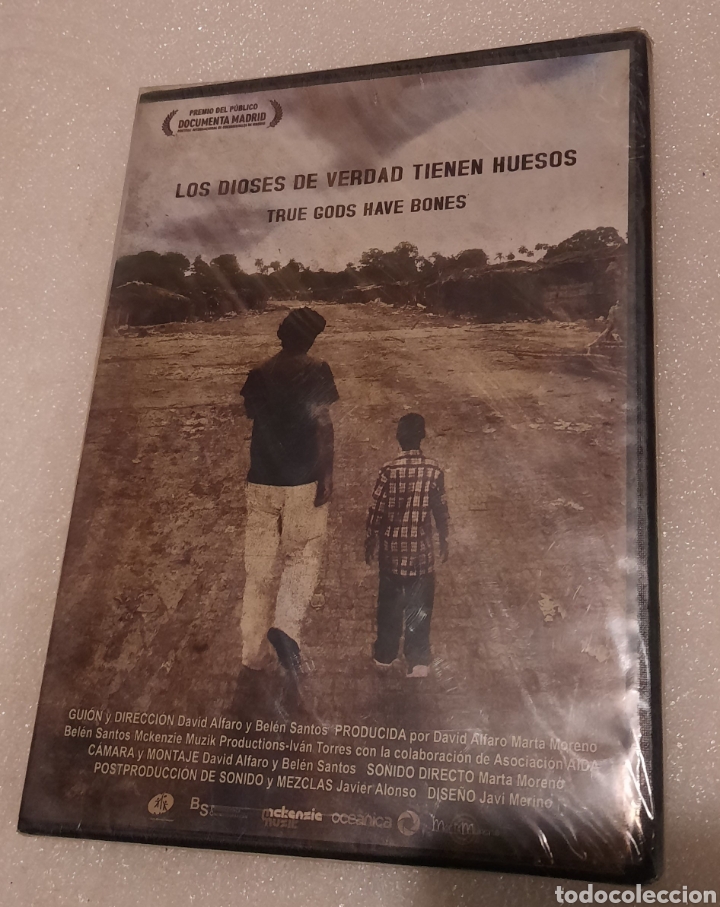 Cinema: Los dioses de verdad tienen huesos. SIN ABRIR