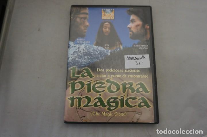 Cin&eacute;ma: 9B6/ DVD - LA PIEDRA MAGICA - ROBERT BCDONOUGH