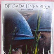 Cine: LA DELGADA LÍNEA ROJA / GEORGE CLOONEY, SEAN PENN (EL MUNDO, 2014) // ESTUCHE DE CARTÓN /// GUERRA