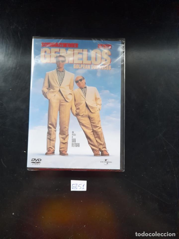 Cine: Gemelos golpean dos veces