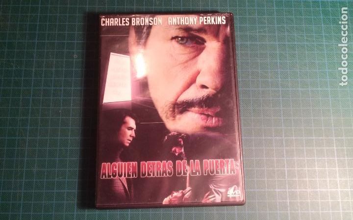Cine: Alguien detras de la puerta. (P-18)