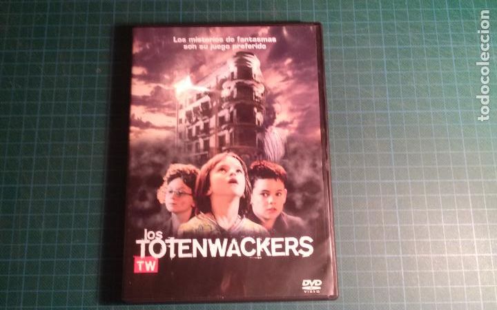 Cine: Los Totenwackers. (P-18)