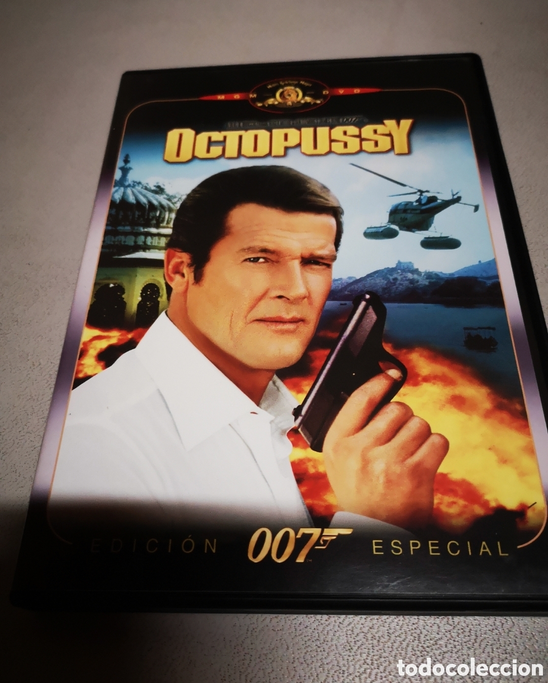Kino: Octopussy pel&iacute;cula en espa&ntilde;ol