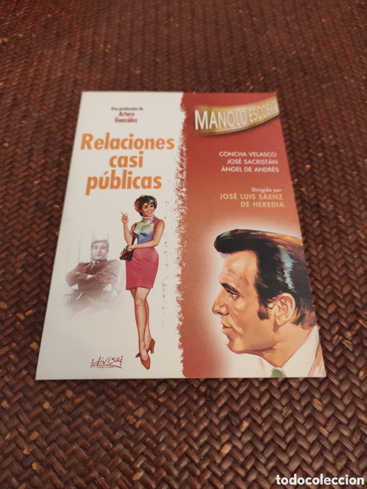 Cine: Relaciones casi p&uacute;blicas cart&oacute;n