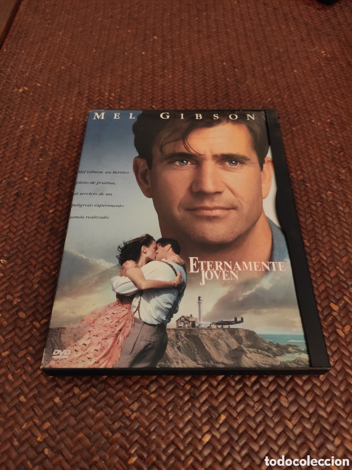 Cine: Eternamente joven DVD