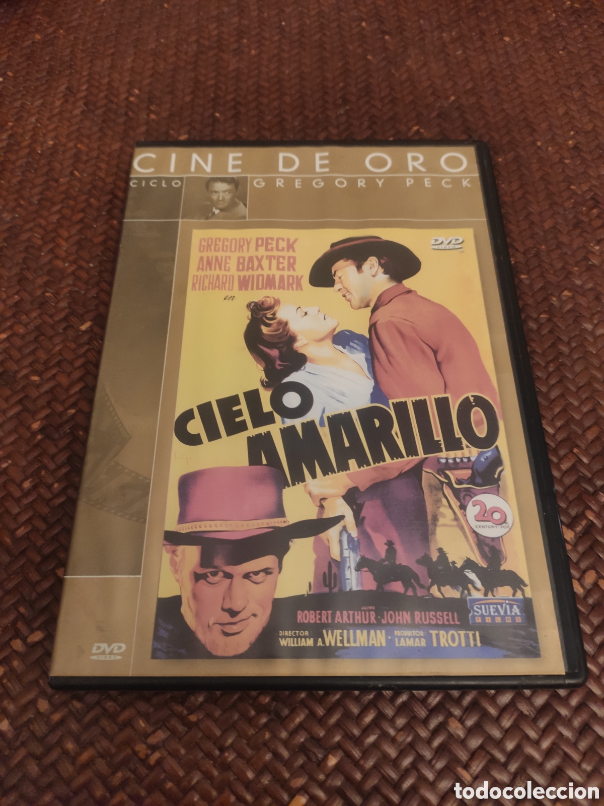 Cine: Cielo amarillo Slim car&aacute;tula defectuosa