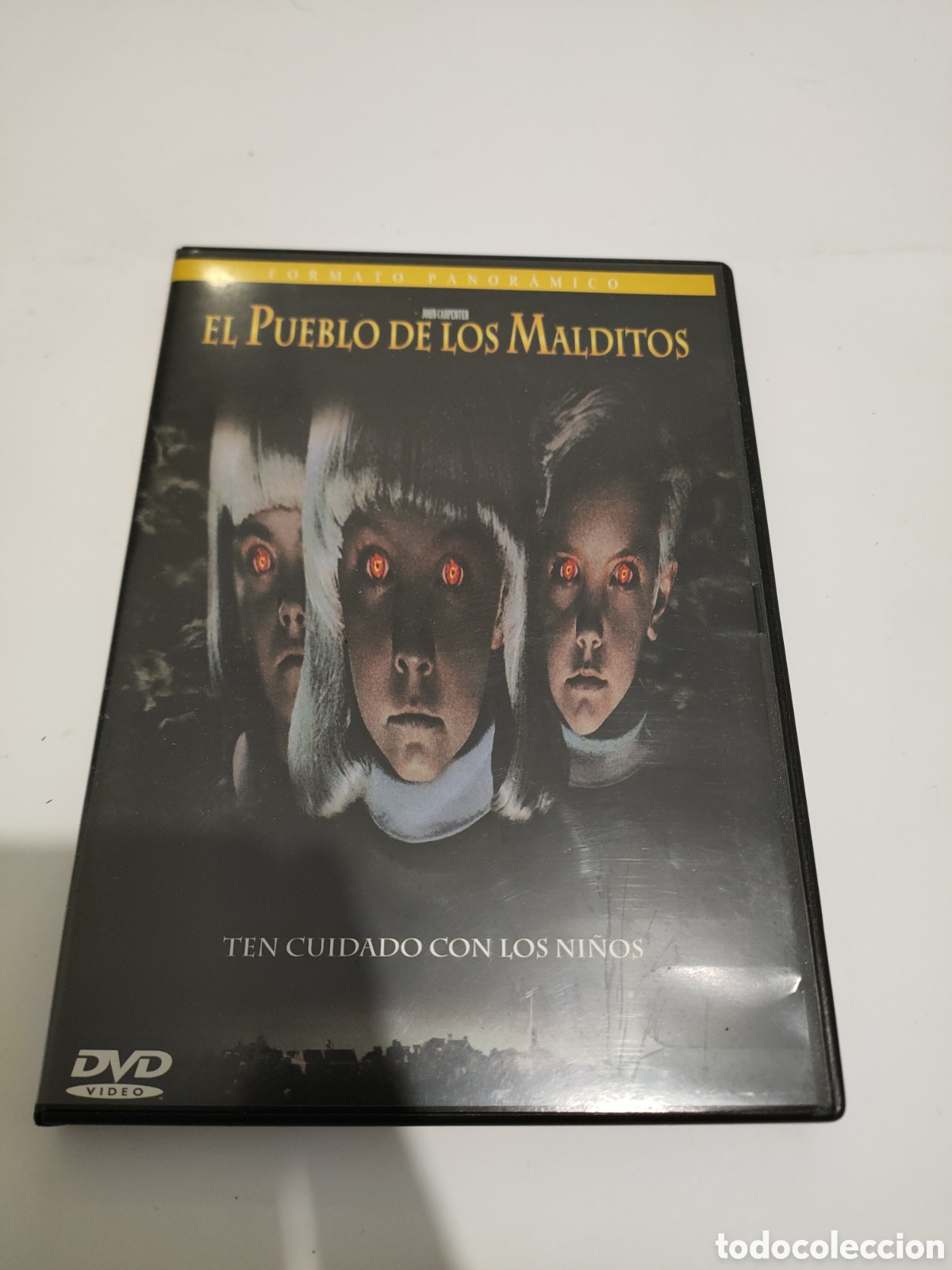 Cinema: S825 el pueblo de los malditos DVD SEGUNDAMANO