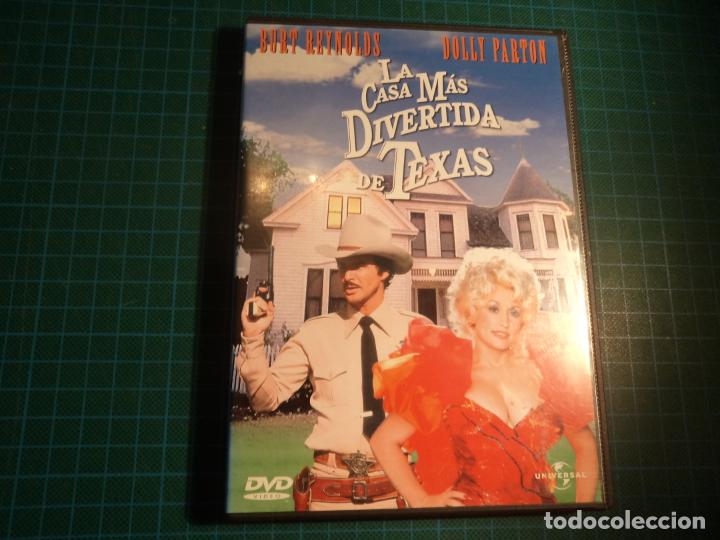 Cine: La casa mas divertida de Texas. (P-7).