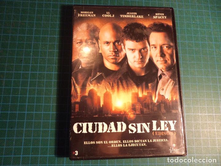 Cine: Ciudad sin ley. (P-33)