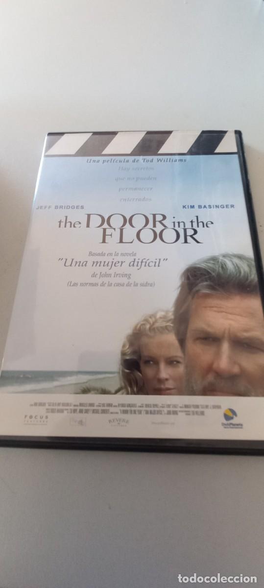 Kino: Pel&iacute;cula dvd slim The door in the floor