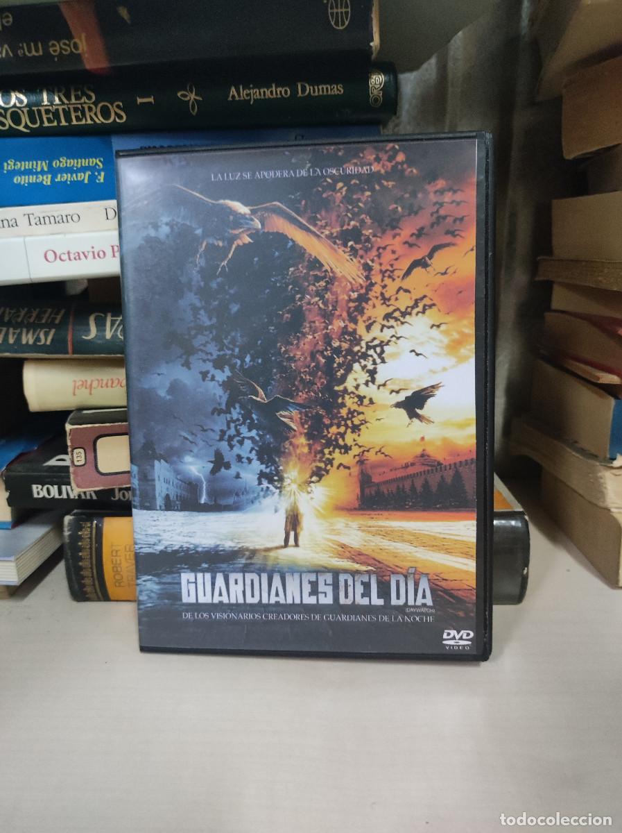 Cine: GUARDIANES DEL DIA - Foto 1